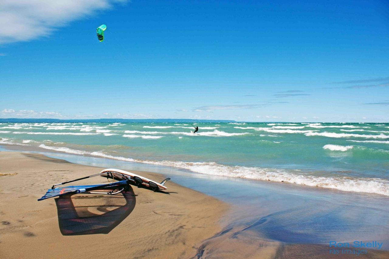 Beachfront At Beach1 Motel Wasaga Beach Zewnętrze zdjęcie